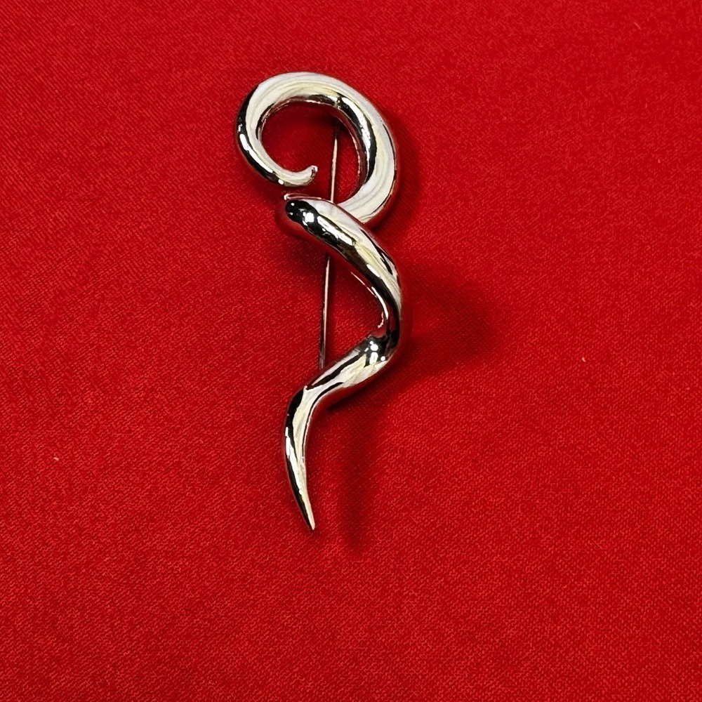 Vintage JJ Johnson‎ Silver  3" Long Brooch Silver Swirl Corkscrew